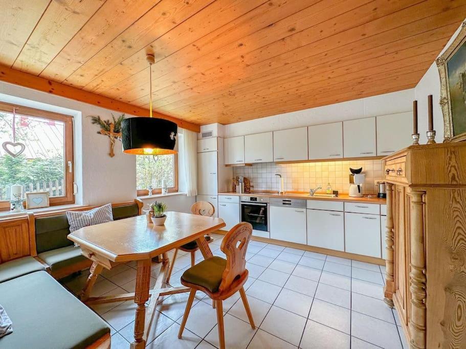Alpines Wohlfuehl-Apartment Oplus Oberstaufen Extérieur photo